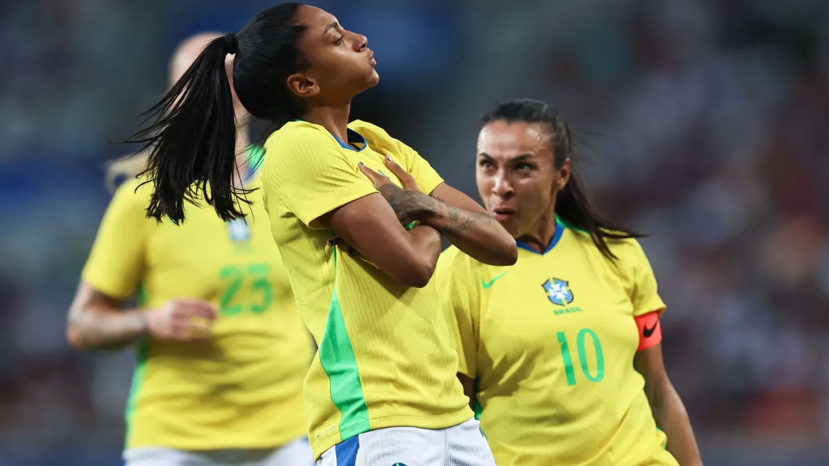 Barcelona anuncia contratação de Kerolin por valor recorde no futebol feminino brasileiro