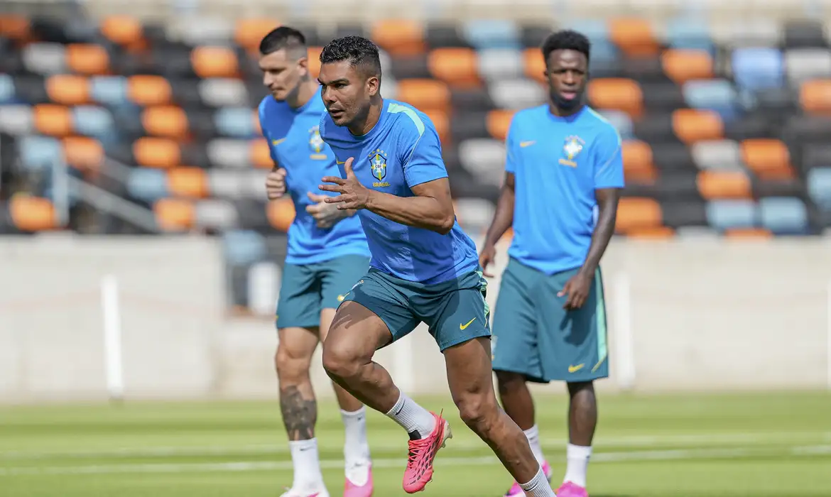 Seleção Brasileira Conclui Preparação para Estreia no Mata-Mata Contra o Japão