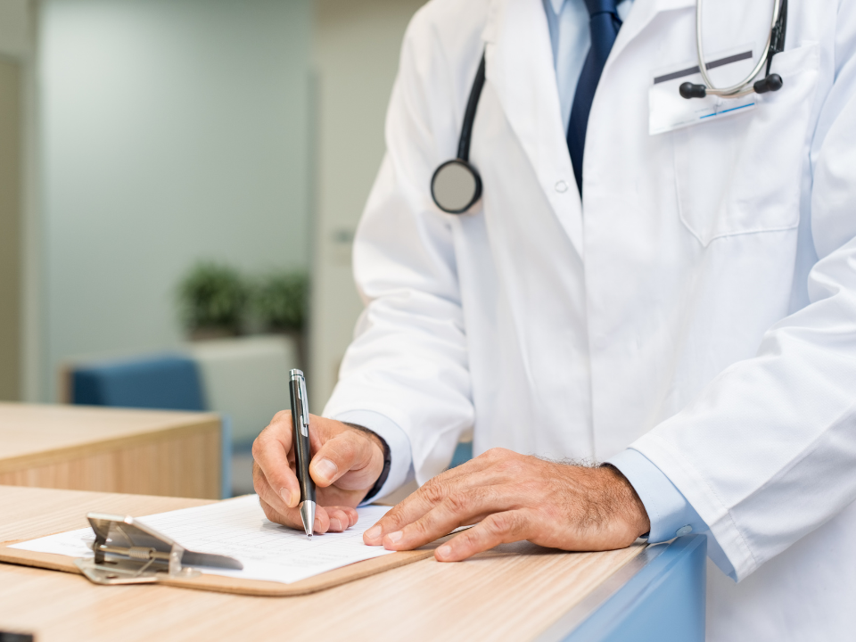 Novos Deveres na CLT: Empresas agora são obrigadas a informar funcionários sobre prevenção de doenças.