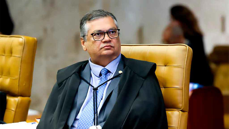 Flávio Dino Alarga Investigações da PF e Bloqueia Bens de Valdemar Costa Neto e Eduardo Cunha