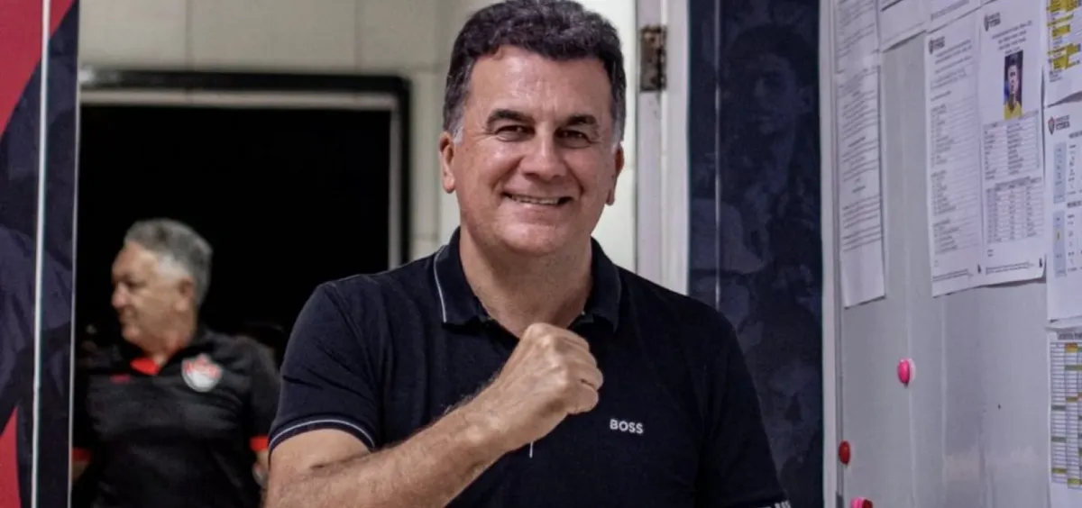 Fábio Mota defende adiantamento salarial e rebate oposição após classificação do Vitória na Copa do Brasil
