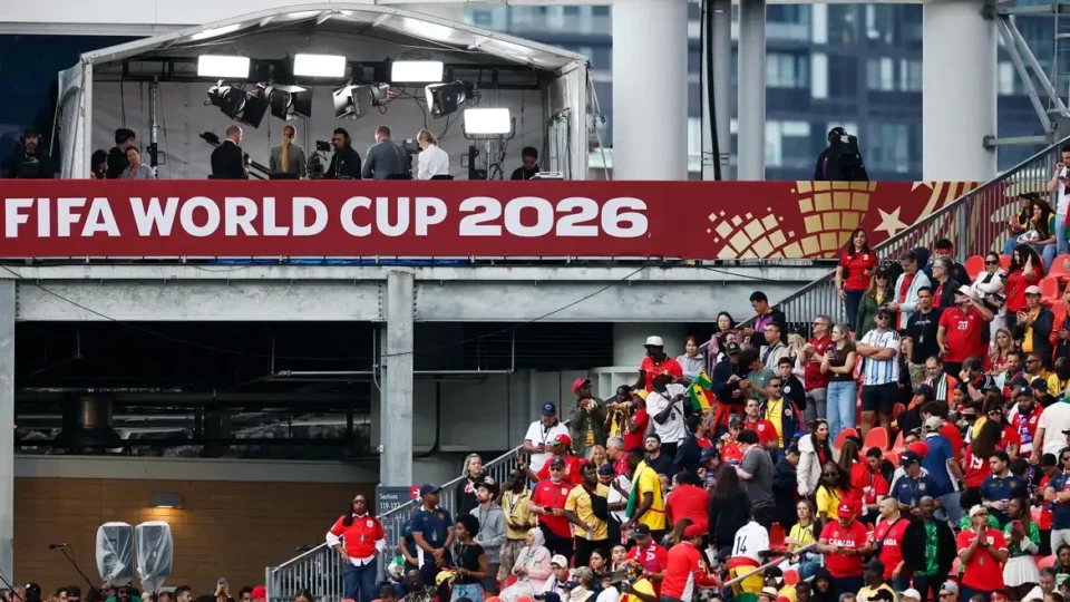 Respeito em Jogo: Capitães se Unem Contra o Ódio em Rodada com Recorde de Moderação Online da Fifa