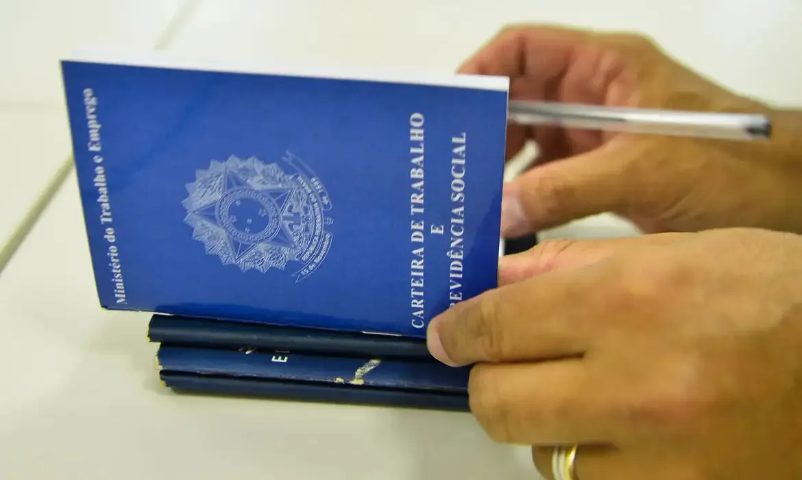 Governo projeta salário mínimo de R$ 1.741 para 2027 no Projeto de Lei Orçamentária