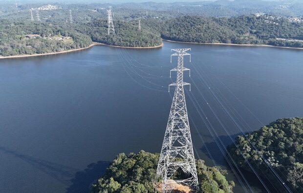 Com baixa demanda no domingo, ONS adota plano inédito para conter excedente elétrico