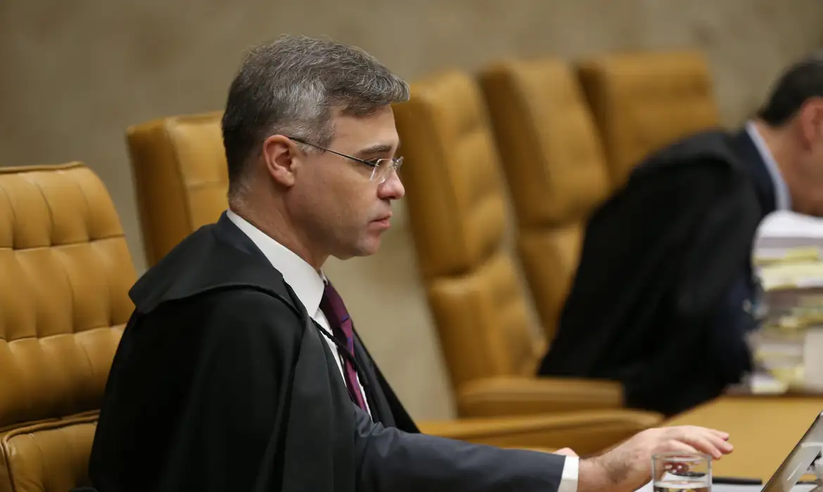 Mendonça retira sigilo de 39 procedimentos no STF envolvendo políticos e desdobramentos do caso Banco Master