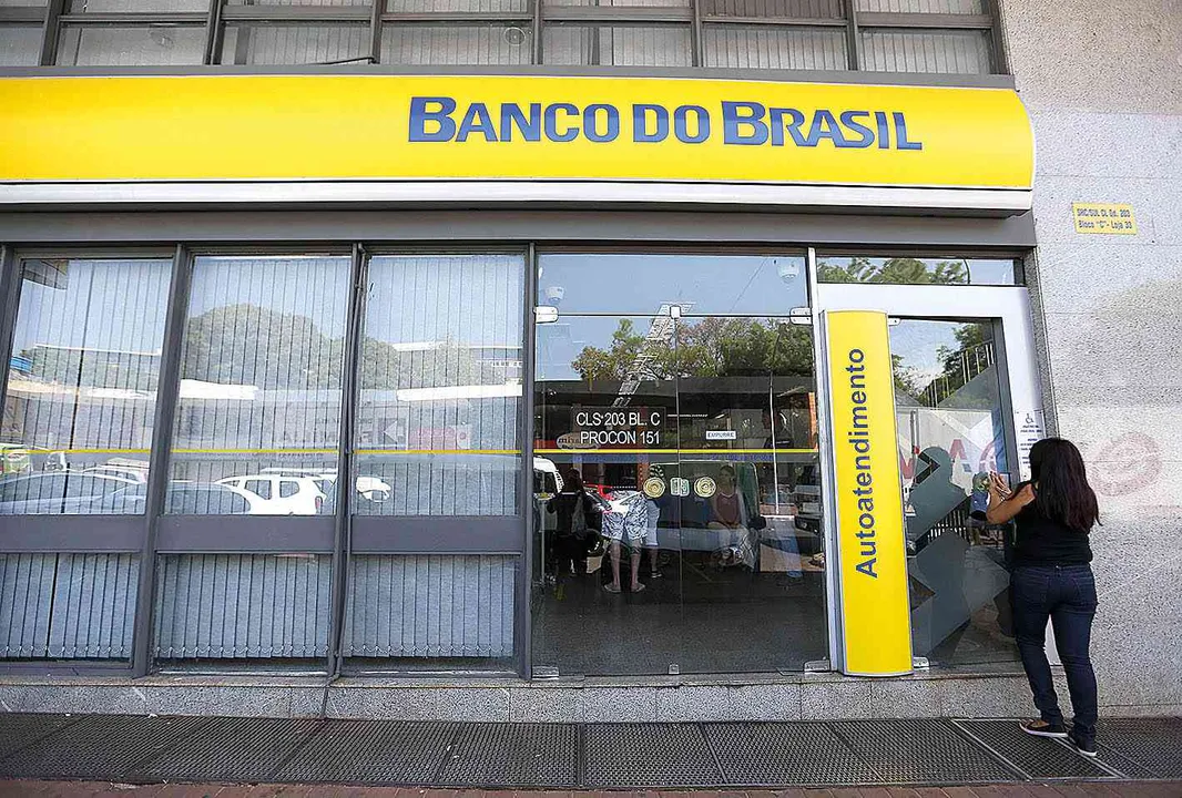 Bancários realizam paralisação nacional de 24 horas com reflexos no atendimento em Salvador