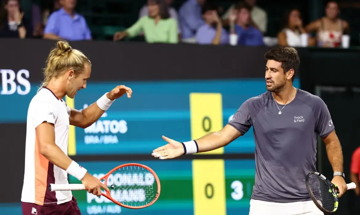 Rafael Matos e Orlando Luz vencem italianos e avançam à semifinal de duplas no Masters 1000 de Cincinnati