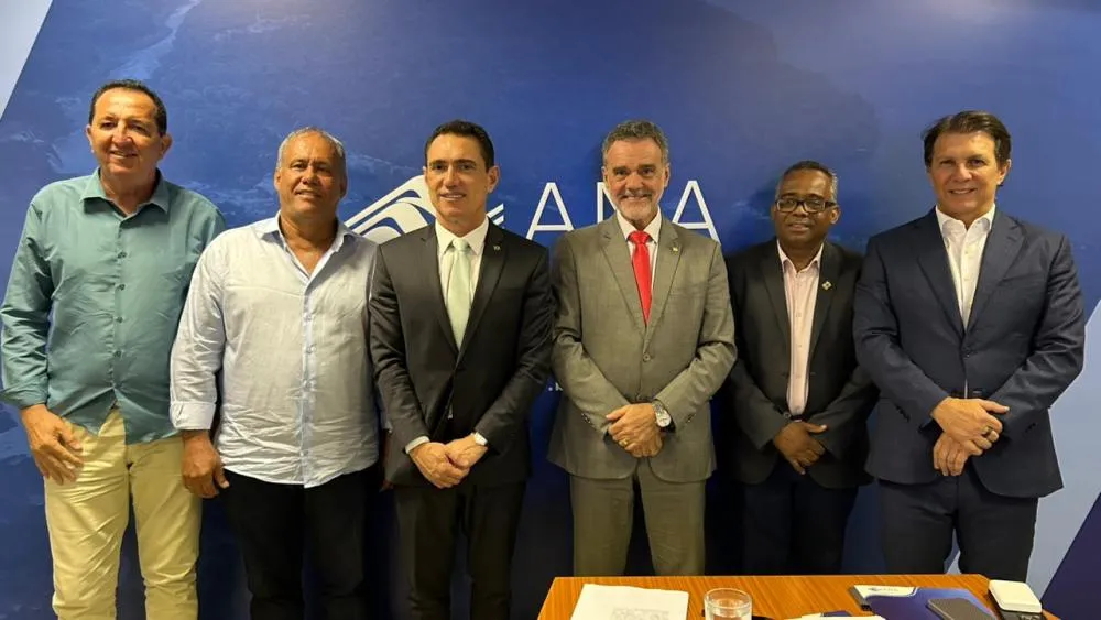 Comitiva de Guanambi vai a Brasília buscar soluções para a crise hídrica