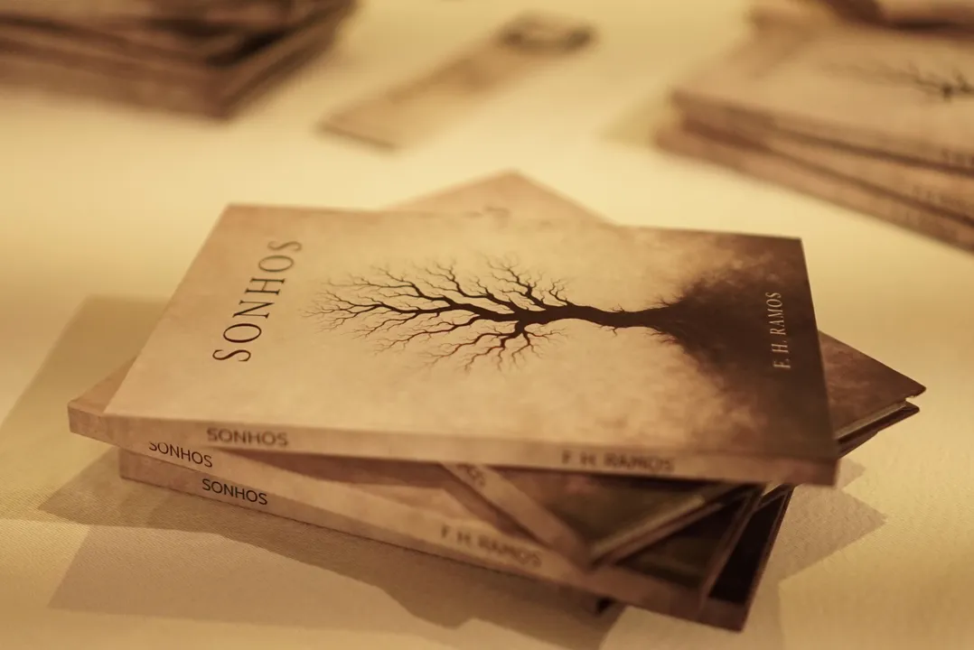 Escritor baiano Fernando Henrique Ramos lança livro de contos "Sonhos" no Museu de Arte da Bahia