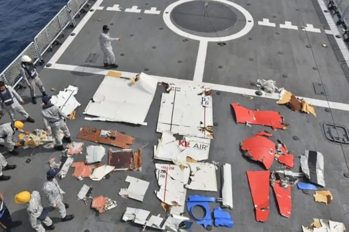 Equipes Localizam Destroços de Boeing 737 Cargueiro Desaparecido no Paquistão
