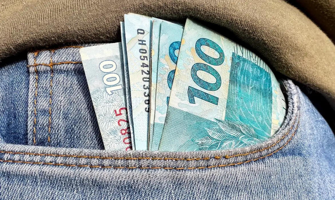 Conselho Curador do FGTS aprova distribuição de R$ 13 bilhões em lucros para 138 milhões de trabalhadores
