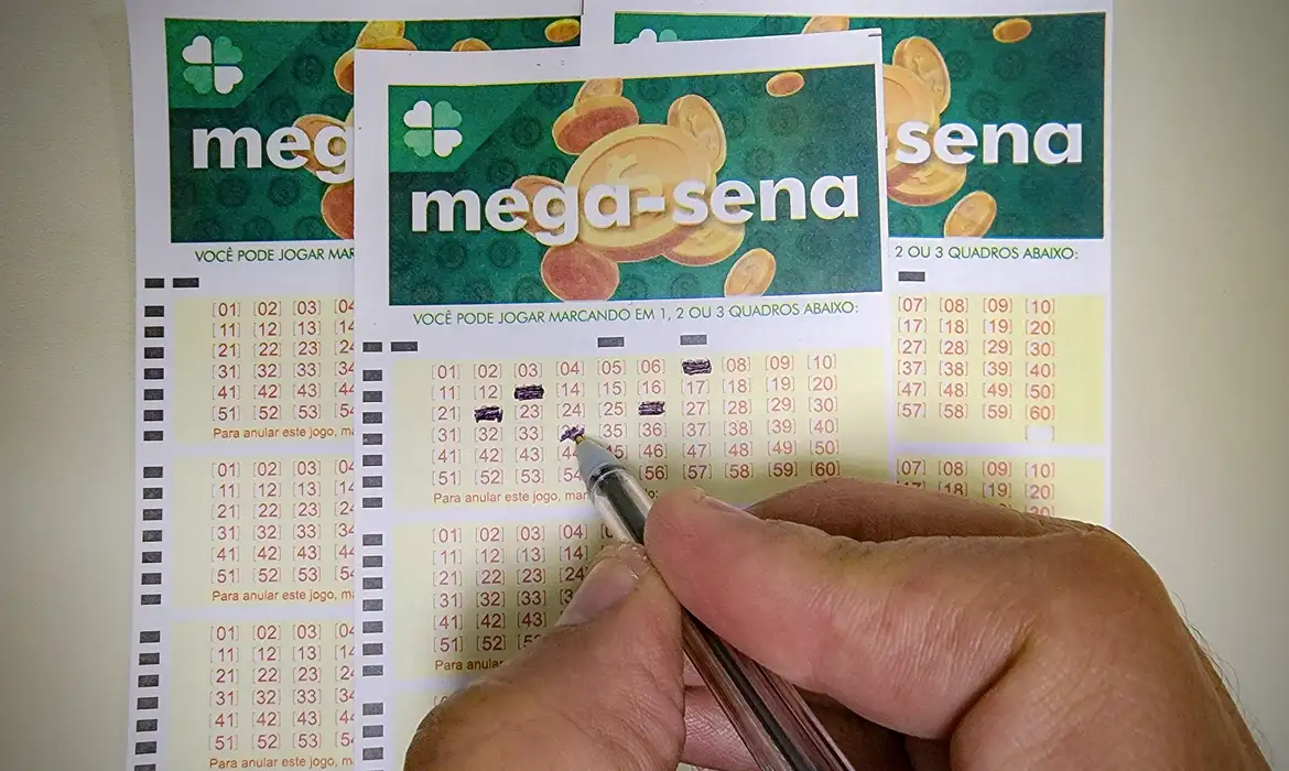 Mega-Sena acumula e prêmio estimado vai a R$ 150 milhões no concurso 3.040