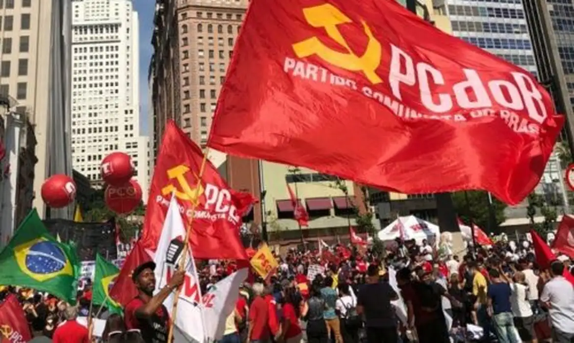 PCdoB oficializa apoio à candidatura de Lula em convenção nacional e consolida aliança da Federação
