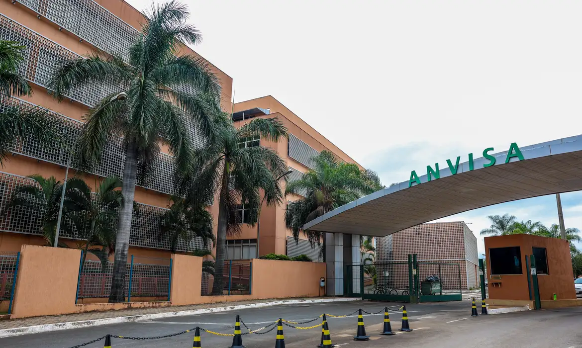 Anvisa determina apreensão e proíbe venda de canetas emagrecedoras ilegais da marca United Labz