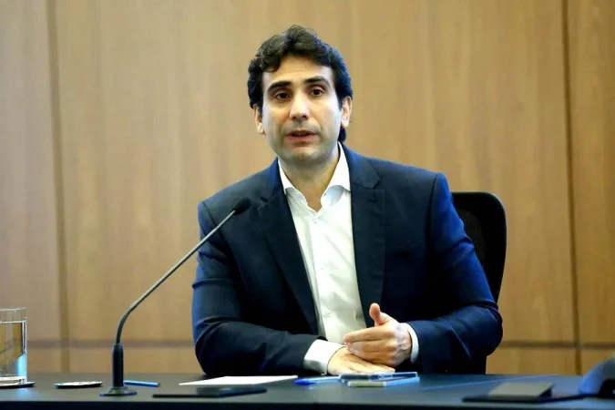 Presidente do Banco Central aponta contradição em críticas do governo à PEC de autonomia financeira