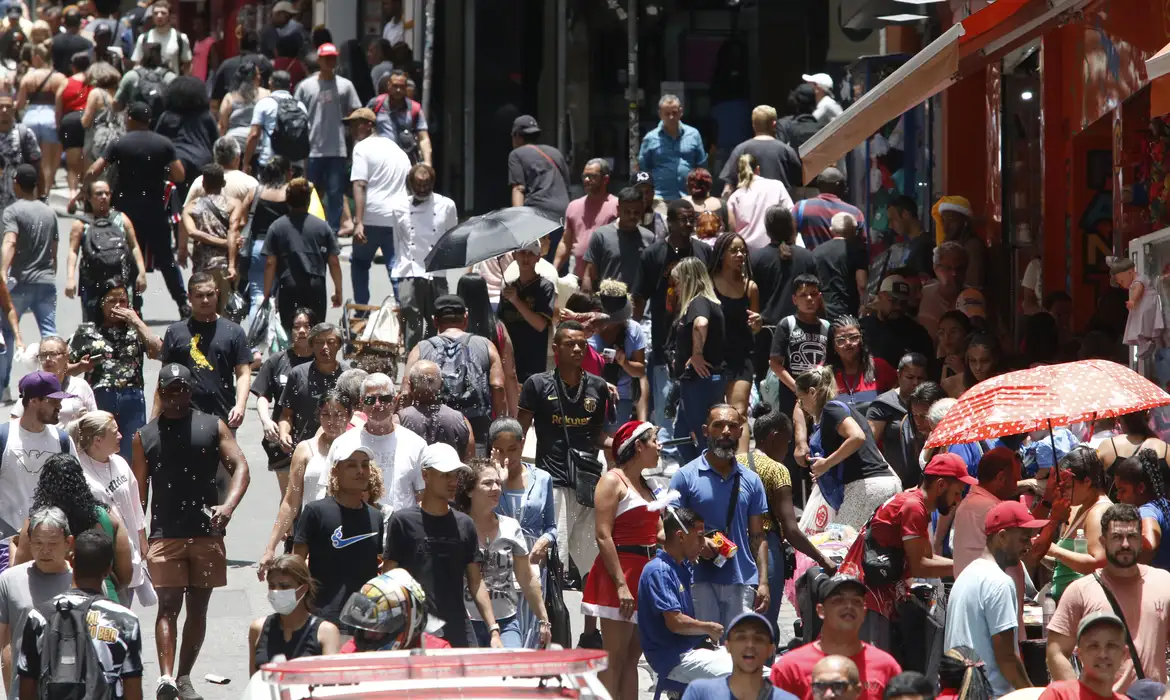 Governo prorroga Desenrola Brasil 2.0 até 31 de agosto sem custo fiscal adicional
