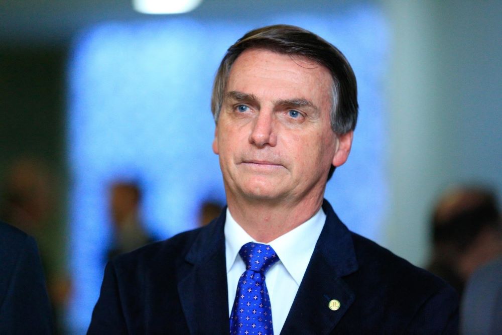 Defesa de Bolsonaro Explica ao STF Destino de Armamentos Não Localizados pelo Exército