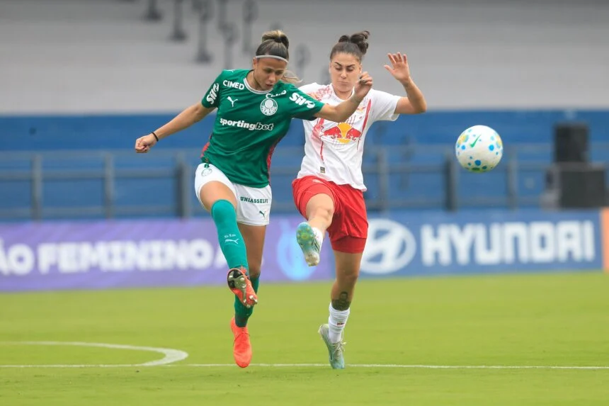 Palmeiras vence o Bragantino fora de casa e assume a liderança do Brasileirão Feminino