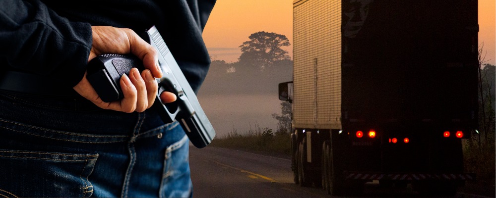 Motorista de caminhão é alvo de emboscada e tiro de intimidação na BR-030 em Guanambi