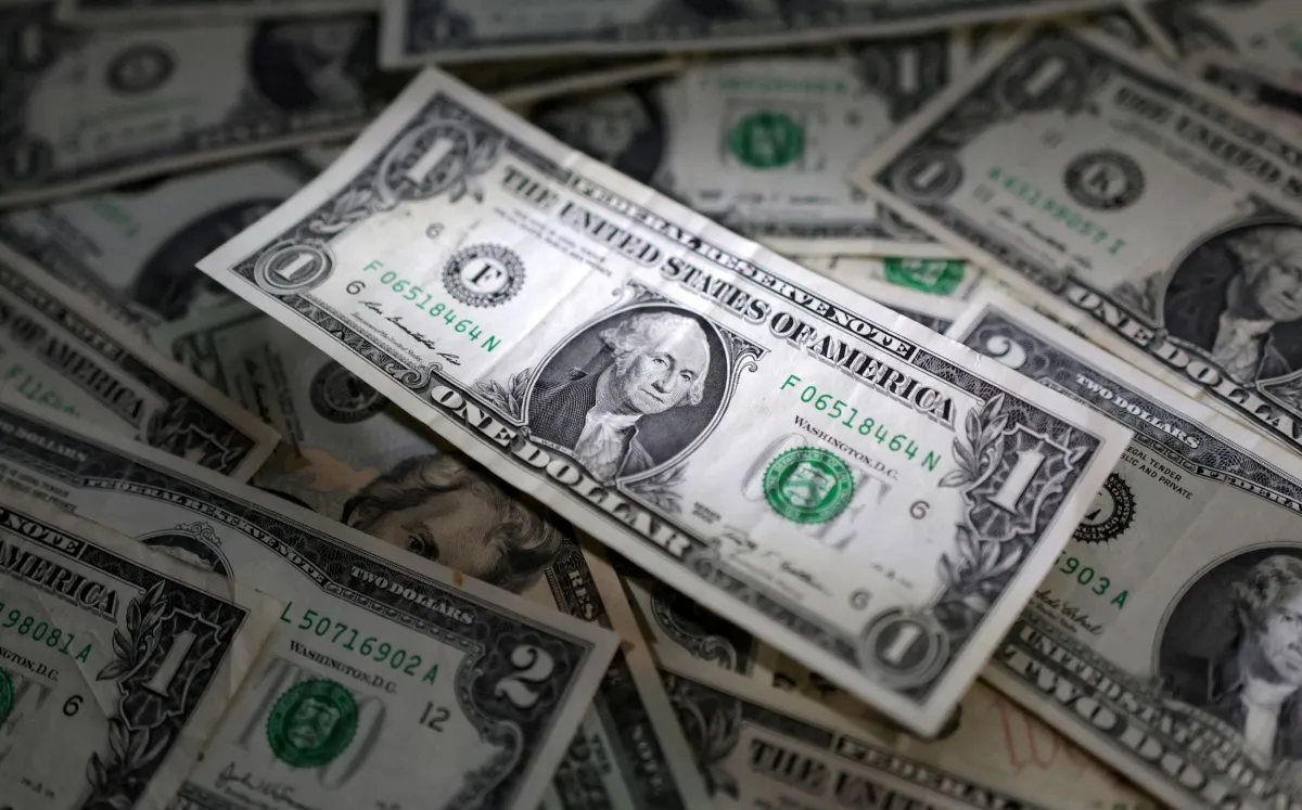 Dólar em alta? Veja como a oscilação afeta seu bolso e estratégias para proteger seu dinheiro