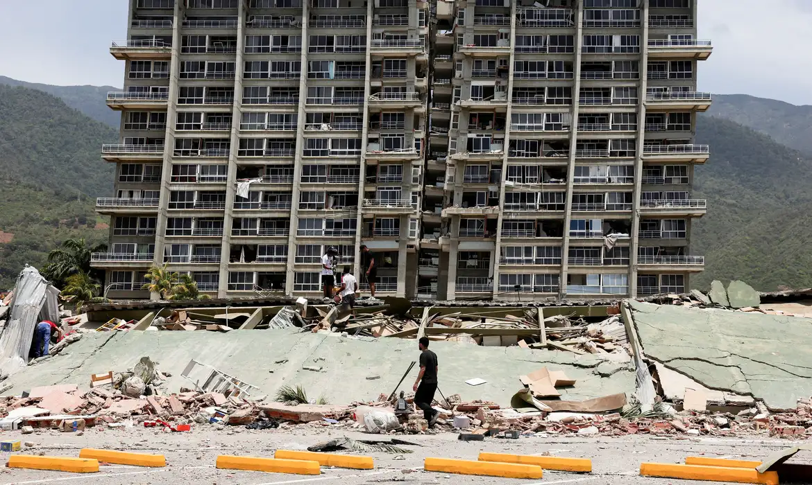 Terremoto na Venezuela: Número de Mortos Salta para 920 e Busca por Sobreviventes se Intensifica