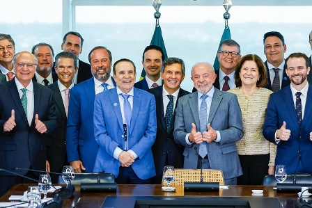 Com etanol mais barato, nova mistura na gasolina pode reduzir preços e cortar importações