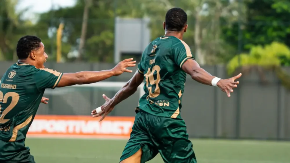 Fim da sequência: Feira FC quebra invencibilidade do SSA com vitória na Superbet Arena