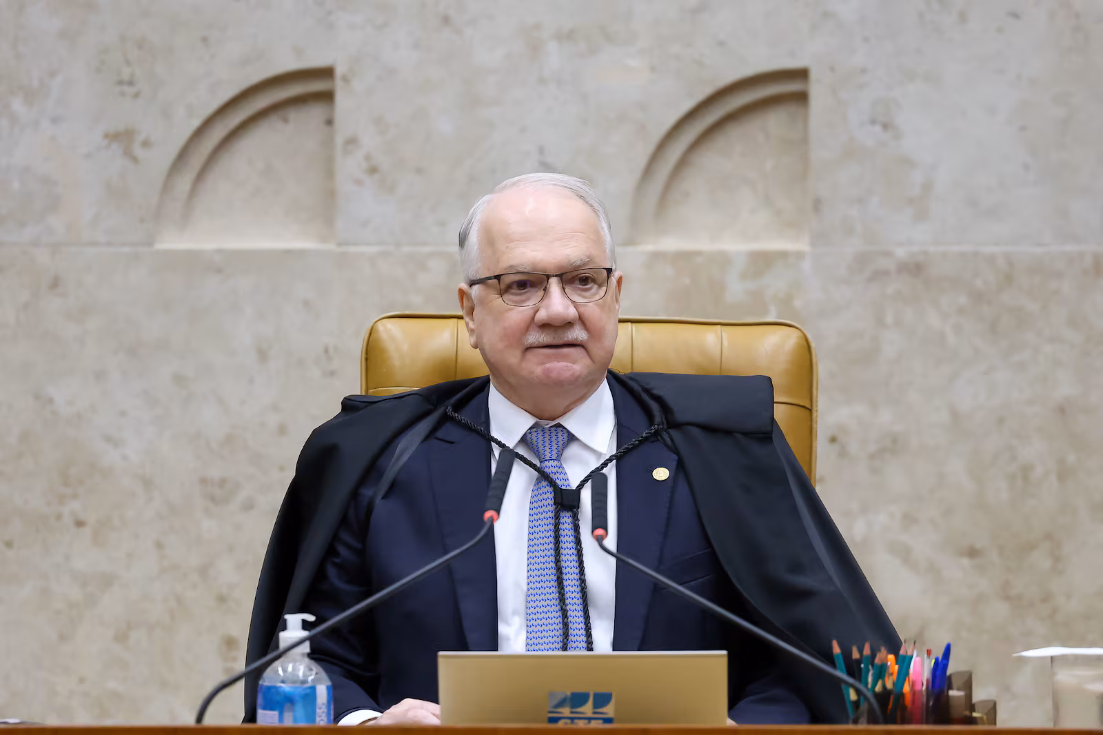 Fachin Defende Autonomia do Brasil Após EUA Classificarem Facções como Terroristas