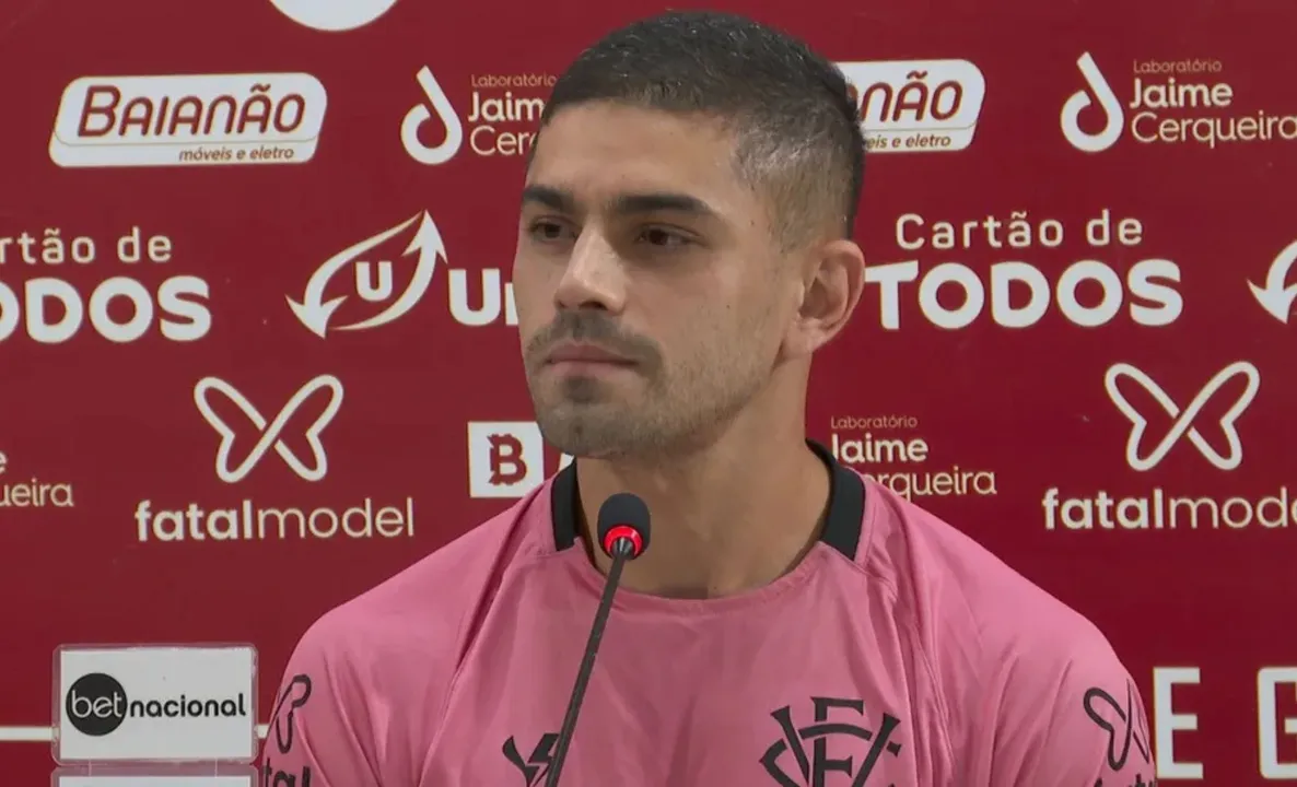 Ex-Vitória, Gegê expõe atraso de salários no Goiás e comenta momento delicado na Série B