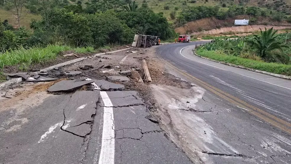 Acidente e Danos Estruturais na BR-101