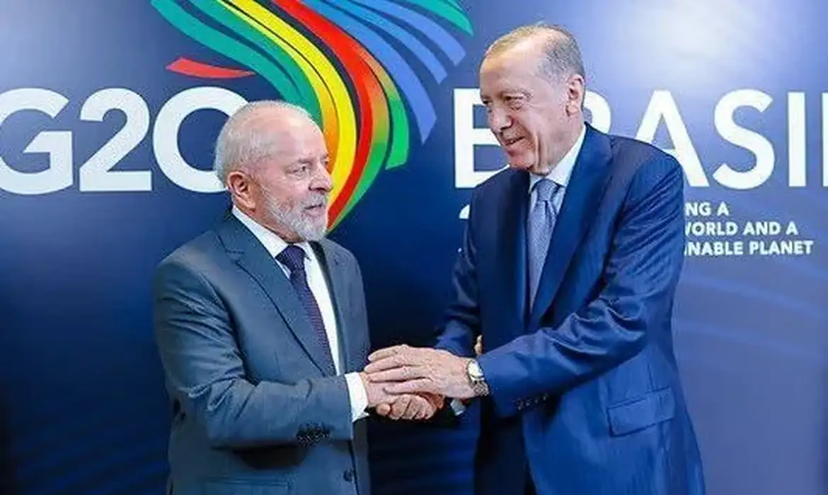 Lula e Erdogan acordam criação de Conselho Estratégico e ampliação da cooperação em defesa entre Brasil e Turquia