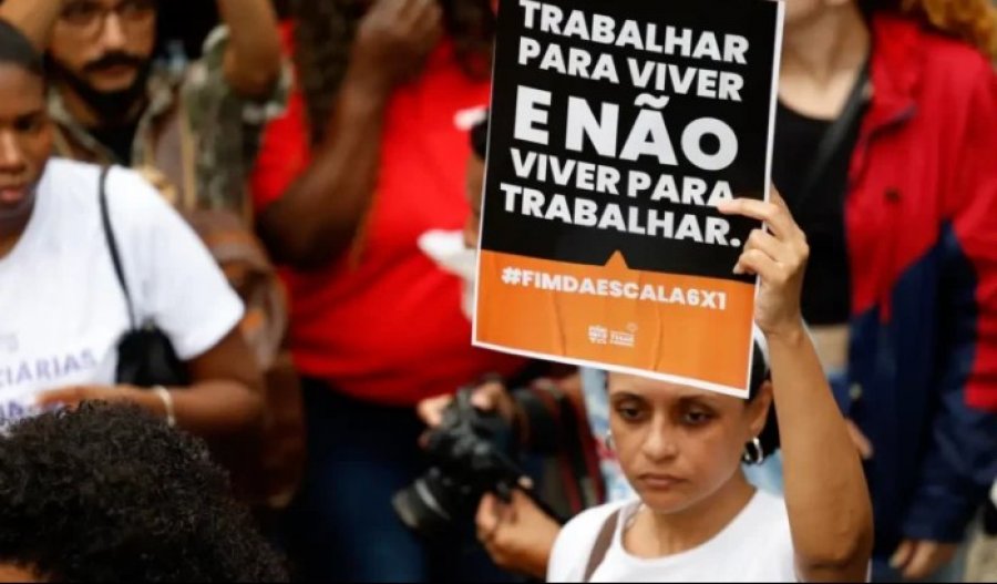 Pesquisa indica que 69% dos brasileiros são favoráveis ao fim da escala de trabalho 6x1