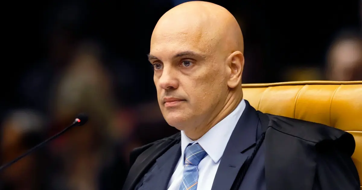 Moraes determina vigilância 24h e proíbe celulares em quarto de Bolsonaro no hospital