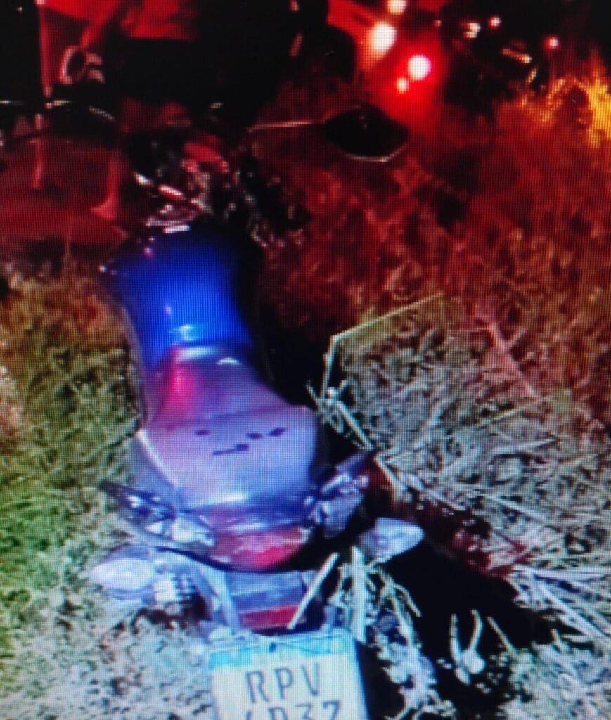 Homem vai para a UTI e mulher fica ferida após colisão na traseira de máquina agrícola em Guanambi  Linha Fina (Resumo)