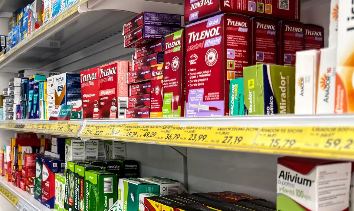 CRF-SP aciona Ministério Público contra venda de medicamentos em máquinas automáticas em condomínios