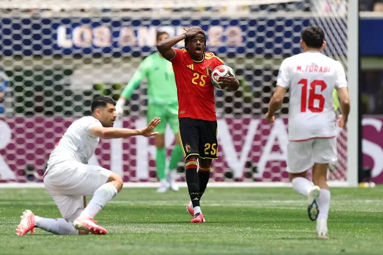 Copa do Mundo 2026: Irã Segura Pressão da Bélgica com Empate em 0 a 0 e Embola Grupo G