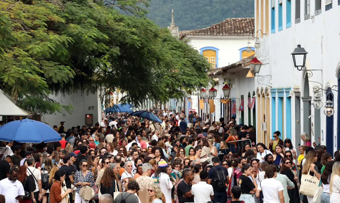 Flip 2026 reúne 40 mil pessoas e registra alta de 14% no público mesmo com corte orçamentário