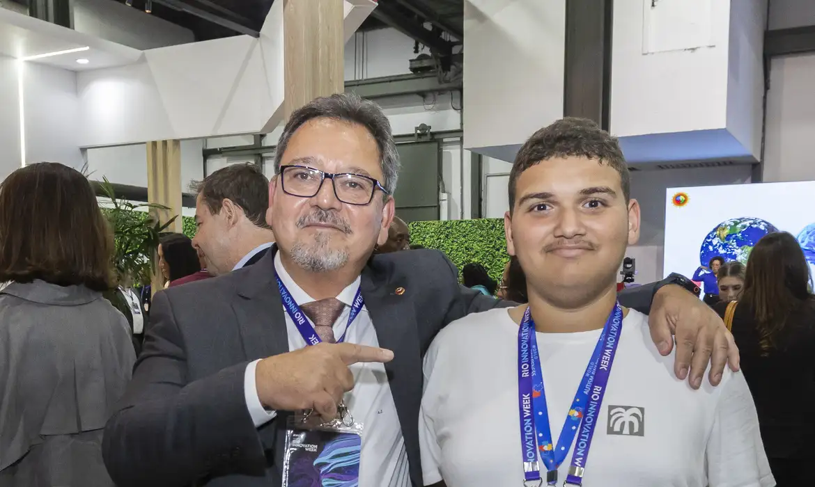 Estagiário de 19 anos desenvolve jogo interativo para o MP-RJ na Rio Innovation Week