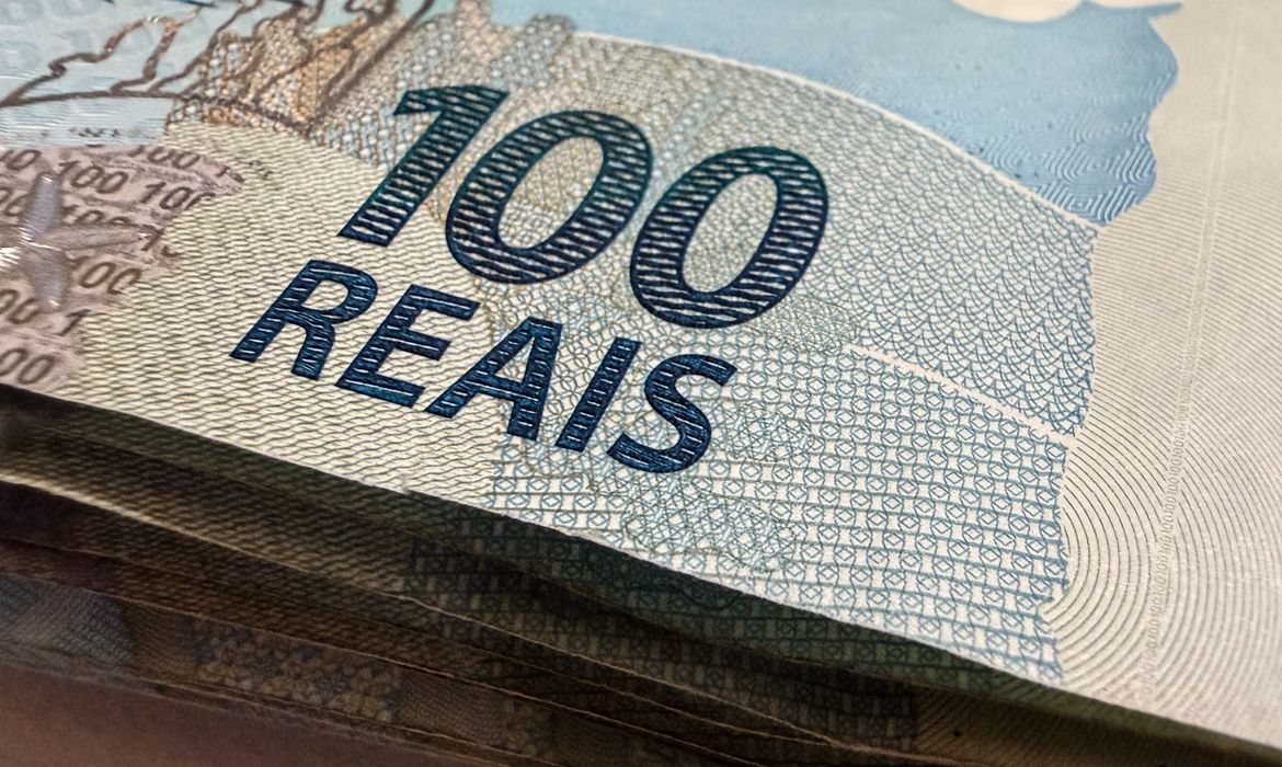Governo envia Orçamento de 2027 ao Congresso com previsão de superávit de R$ 83,4 bilhões na meta fiscal