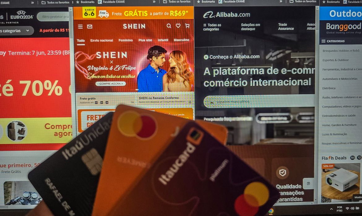 Senado aprova medida provisória que zera "taxa das blusinhas" para compras internacionais de até US$ 50