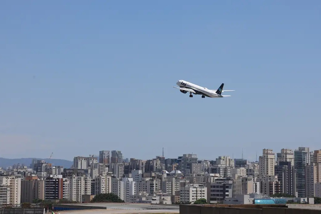 Brasil Ultrapassa 42 Milhões de Passageiros e Bate Recorde Histórico em Voos Domésticos