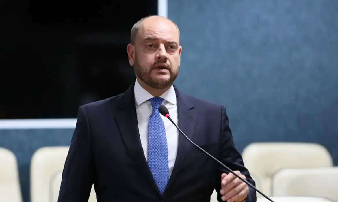 Governo do Rio negocia reestruturação de R$ 26 bilhões em dívidas com bancos