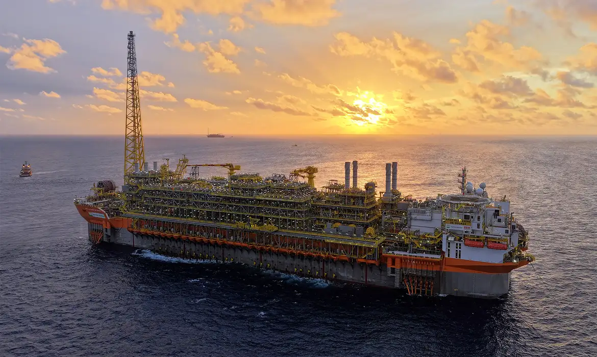 FPSO Alexandre de Gusmão atinge capacidade máxima de 180 mil barris diários no pré-sal