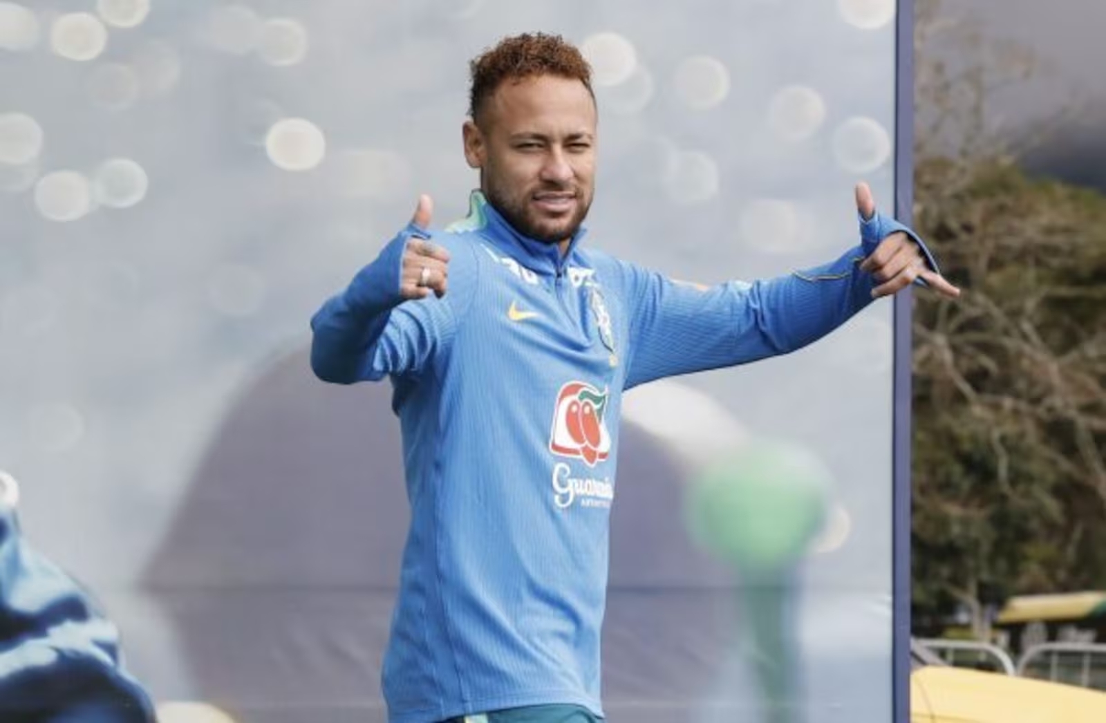 Neymar reencontra a bola em treino, mas segue fora da estreia da Seleção