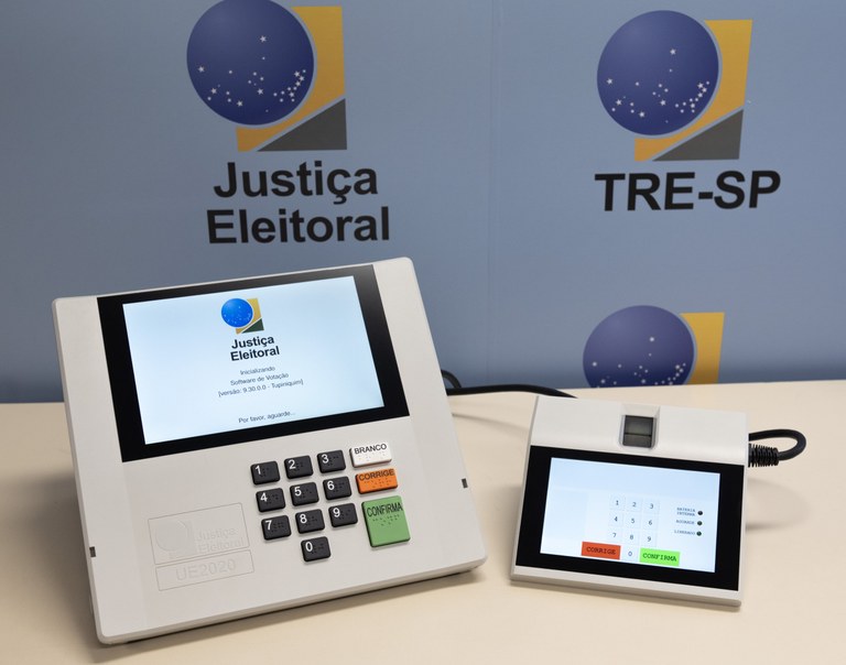 TSE dá 90 dias para comissão criar "catálogo de soluções" contra IA ilegal em campanhas