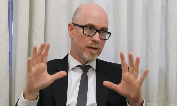 "É uma escolha racional": Safatle analisa o avanço da extrema direita e os novos fascismos globais