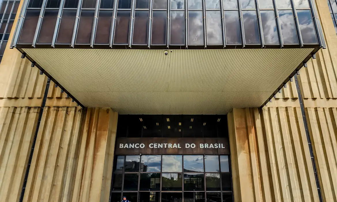 Copom reduz Selic para 14% ao ano em 4º corte consecutivo da taxa básica de juros
