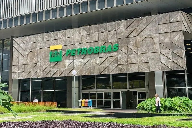 Petrobras anuncia desconto no diesel para neutralizar volta de impostos federais