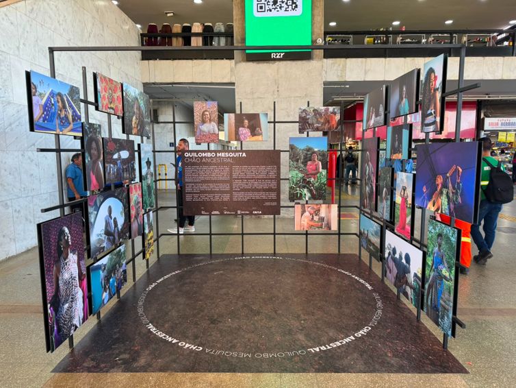 Mostra "Chão Ancestral" Ocupa a Rodoviária de Brasília