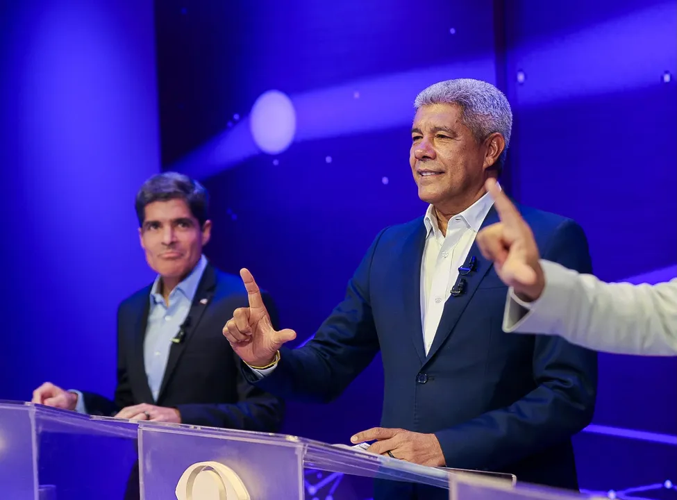 Segurança pública e alianças pautam embate entre Jerônimo Rodrigues e ACM Neto em debate na Band